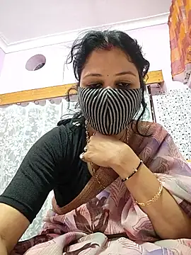 Priyaji7575 online show from February 26, 12:59 pm