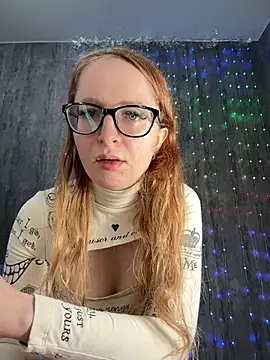 coy girl  online show from February 6, 12:19 pm