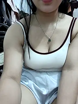 Ngocmai lazdy online show from April 11, 3:27 pm