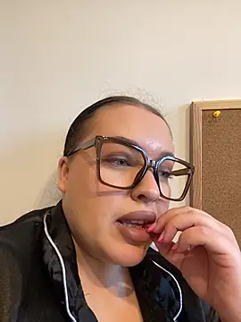 ElisonFox online show from January 16, 2:35 pm