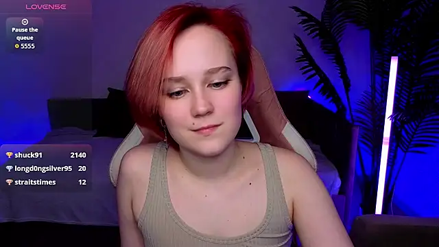 Ellie Heavenly online show from April 1, 1:41 pm