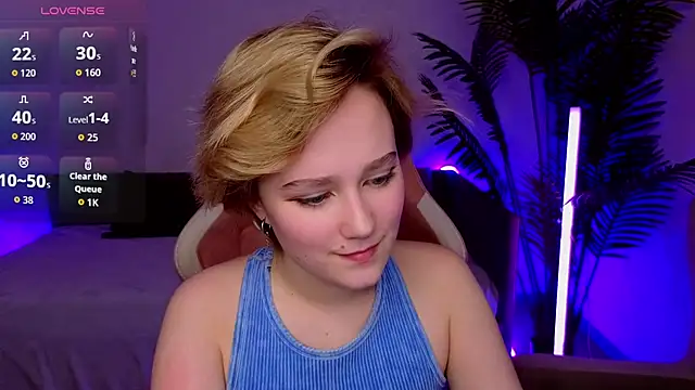 Ellie Heavenly online show from March 4, 8:43 am