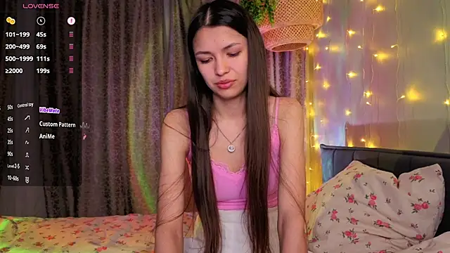 NeliaBermea online show from April 6, 7:15 pm