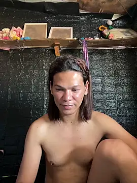 HugeAgatha online show from February 9, 1:52 am