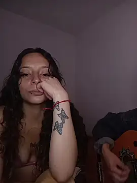 AlexxaAndRileyy online show from March 10, 10:58 pm