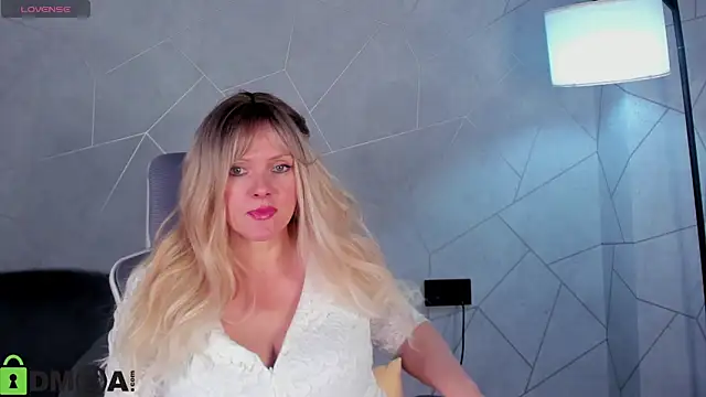 Victoria Nelson online show from March 21, 1:10 am