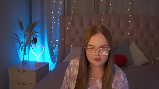 FeliciaLorne online show from January 17, 3:19 pm