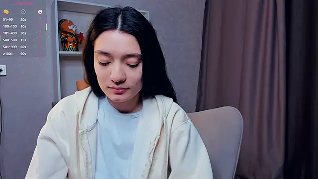 ReynaRhew online show from January 19, 7:26 am