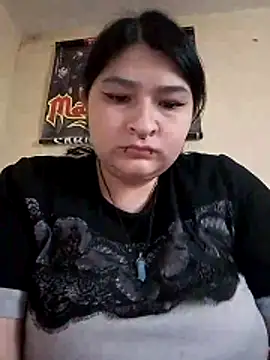 LauraHorny69 online show from April 13, 8:53 pm