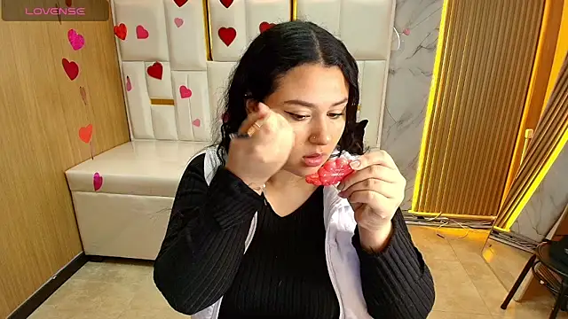 Zarath tf online show from March 8, 1:37 pm