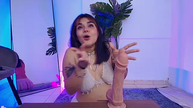 Dakota-bluu online show from February 4, 3:48 pm