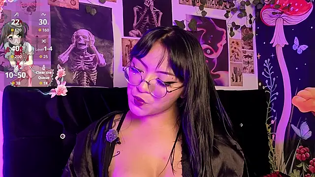 victoriia thompson online show from February 19, 8:29 pm