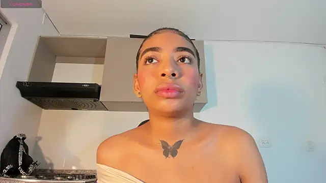 Scarlet Vixen  online show from April 11, 12:42 pm