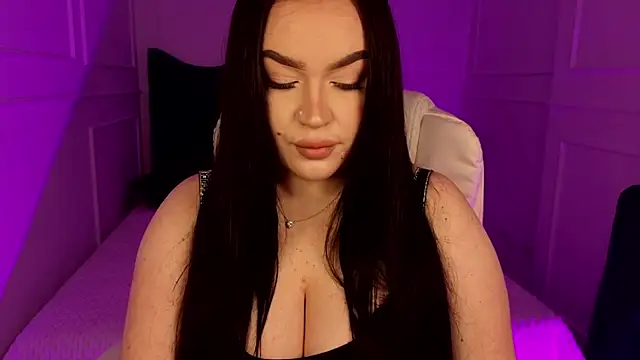 tinafox  online show from March 9, 8:06 am