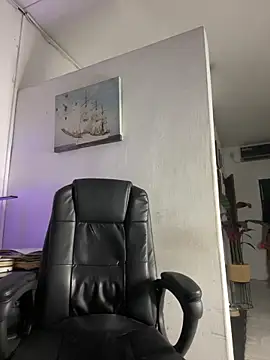 CarolinaRaven online show from March 24, 3:56 am