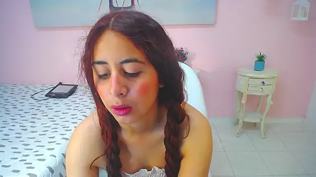 scarlett clyde online show from February 28, 1:10 pm