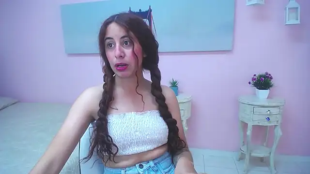 scarlett clyde online show from March 28, 12:37 pm