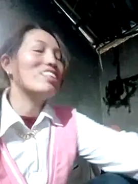 Gummiesu online show from February 3, 6:22 am