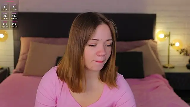 Kiss Moon online show from February 20, 6:59 am