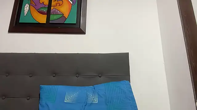 AbrilSantosxo online show from May 25, 12:37 pm