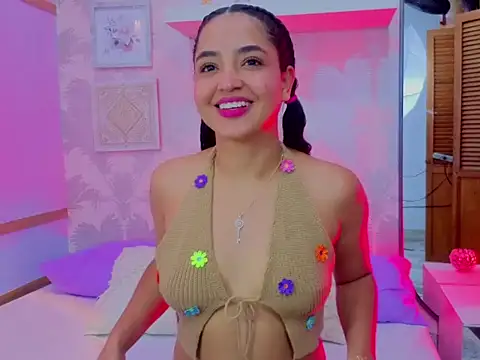 Emma Thompssonn online show from March 13, 12:06 pm