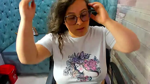 Sarah Boobs  online show from June 2, 3:51 am