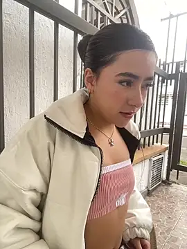 AuroraJohns Pink online show from March 4, 7:53 pm