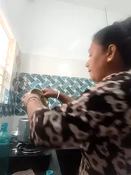 Hot-Tinaa online show from February 14, 8:16 am