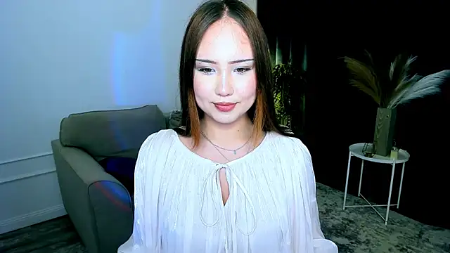 GlowMe online show from May 21, 8:07 pm