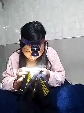 lia-coy online show from February 8, 11:03 am