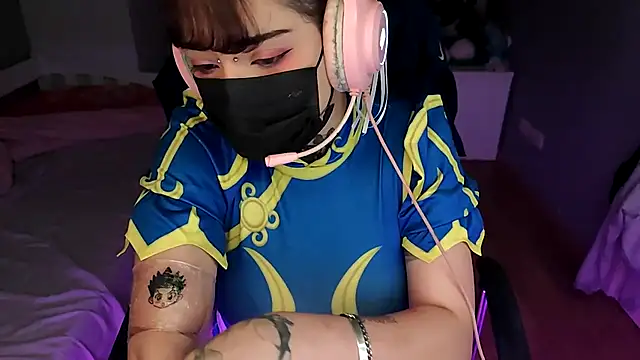 Lucyiy  online show from July 5, 4:19 am