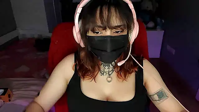 Lucyiy  online show from July 8, 3:09 am