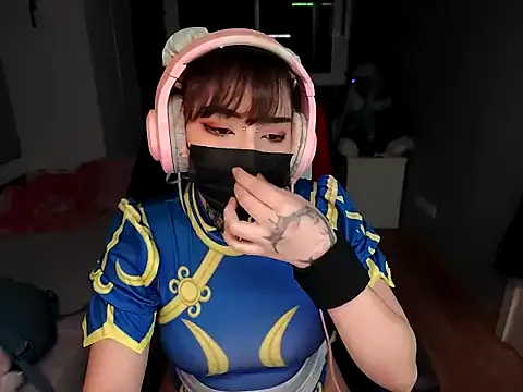 Lucyiy  online show from June 22, 4:09 am