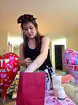 Ashlovescannabis online show from February 11, 10:00 pm