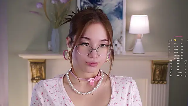 TenaTretina online show from April 11, 11:58 am