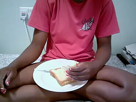 Oyeiyyy online show from February 15, 10:36 am