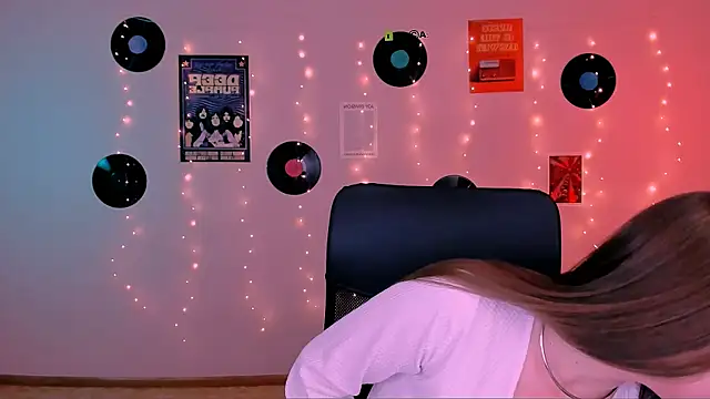 lumi soft online show from March 31, 7:30 am