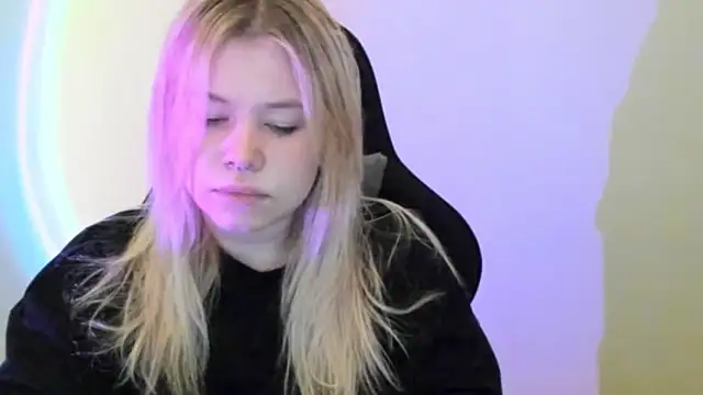 Lulu Di online show from February 19, 1:49 am