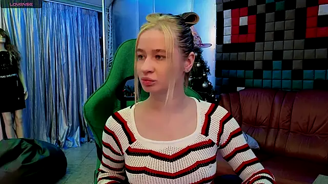 LeilaReal online show from January 18, 9:22 pm