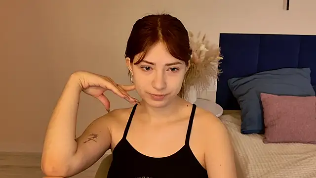 Elis bb online show from March 10, 8:02 pm