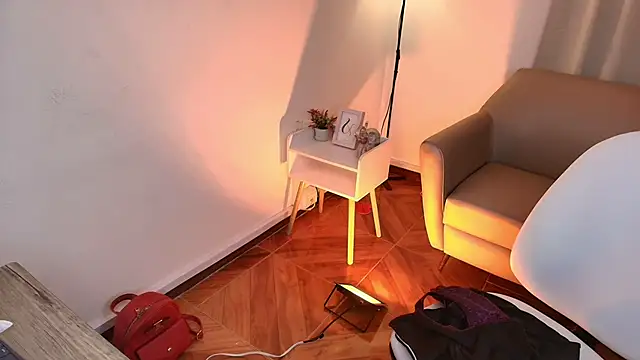 jada burns online show from February 21, 7:47 pm