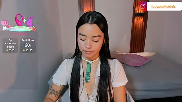 Snapshot of Lisy19 chatting on February 23, 2:05 pm Lisy19 online show from February 23, 2:05 pm