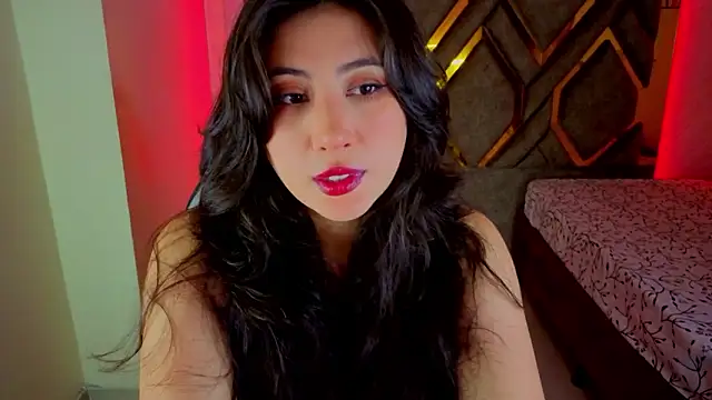 Luvienne online show from February 24, 8:07 pm