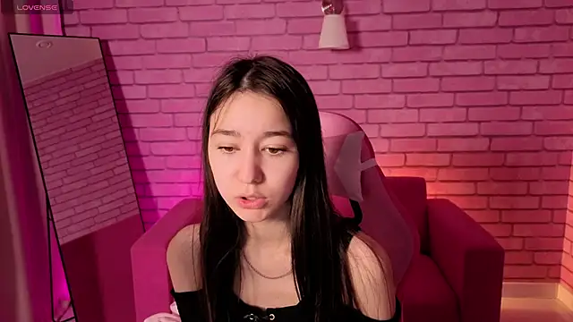 Nicole Brownie online show from May 28, 12:52 am