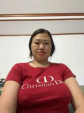 Puka2001 online show from February 5, 6:00 pm