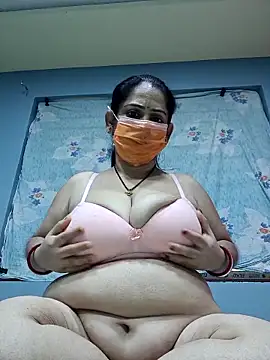 diyam4002 online show from February 20, 9:33 am