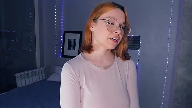 aIexsunshine online show from February 9, 8:55 pm