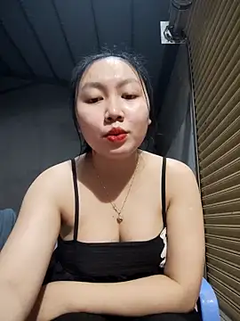 Heo xxinhxx online show from February 21, 4:30 pm