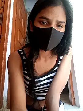 Mahira-- online show from March 6, 7:03 am