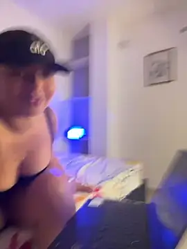 Kira Spiicy online show from February 21, 1:45 pm